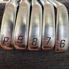 Bridgestone 221CB Iron 6 Dynamic Gold S200